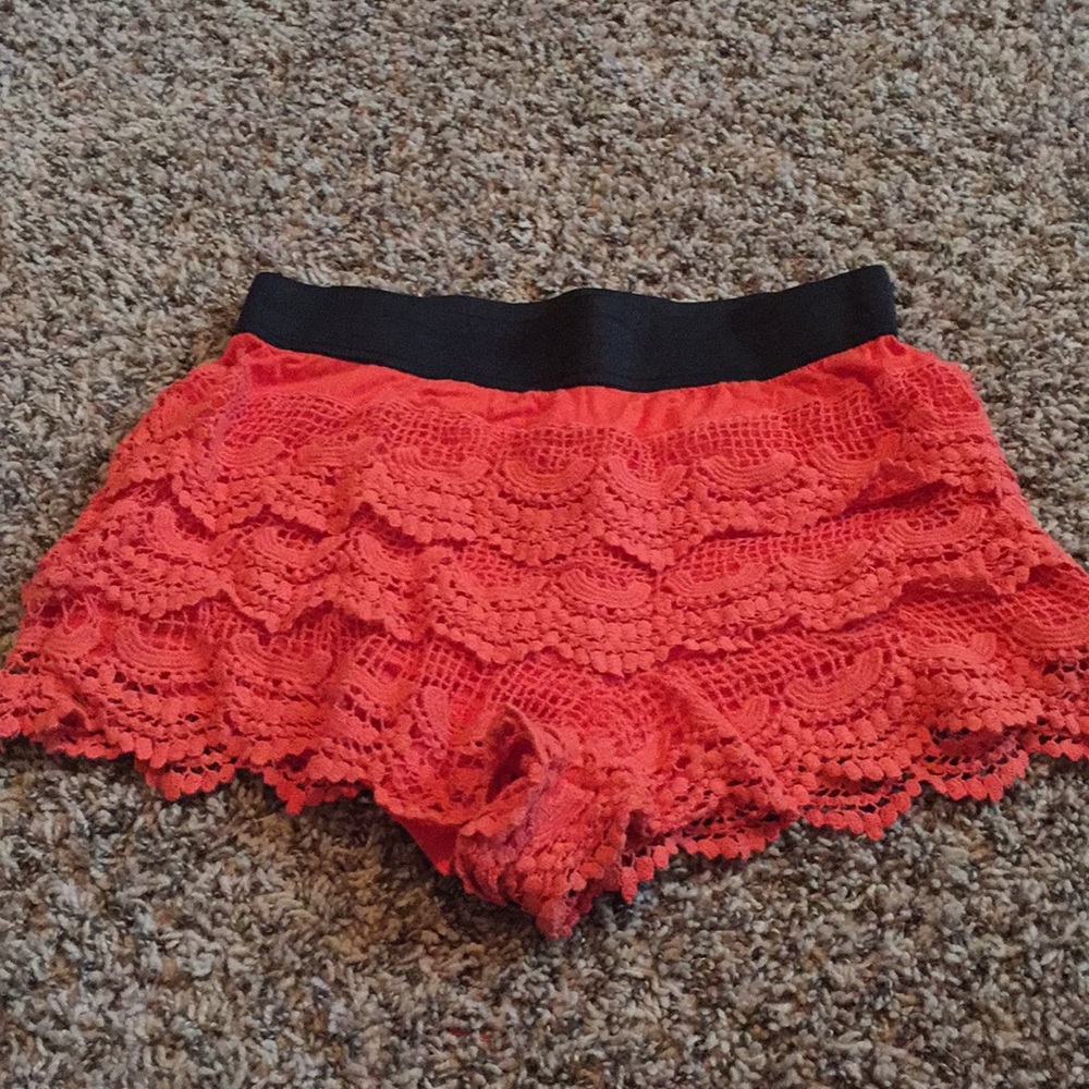 Umgee Coral Lace Shorts